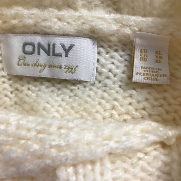 NWOT ONLY Crew Neck 3D Raised Hearts Embroidery Sweater Top Long Sleeve Top XL - Picture 5 of 6